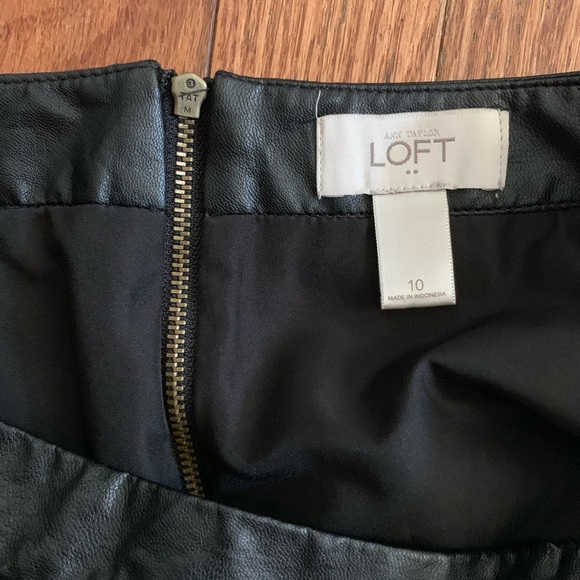 LOFT | Vegan Leather Skirt - Picture 8 of 8